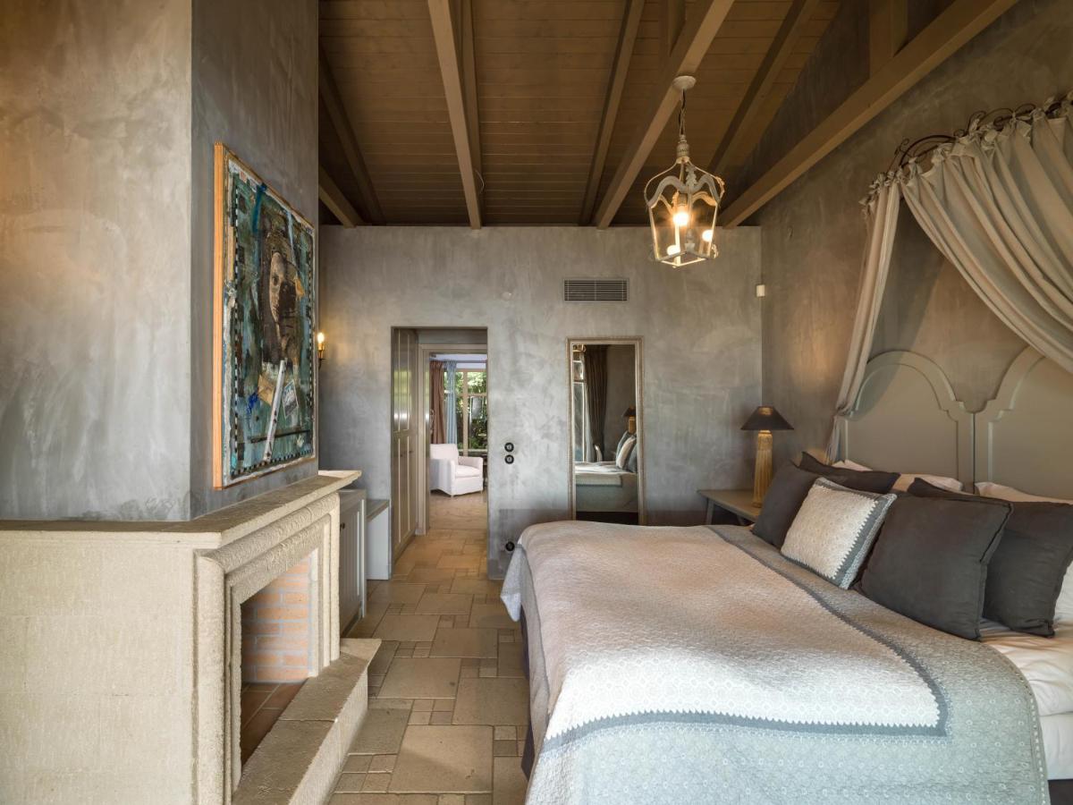 Six Keys Hotel Афисос Екстериор снимка