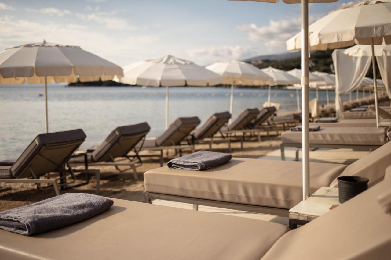 Six Keys Hotel Афисос Екстериор снимка