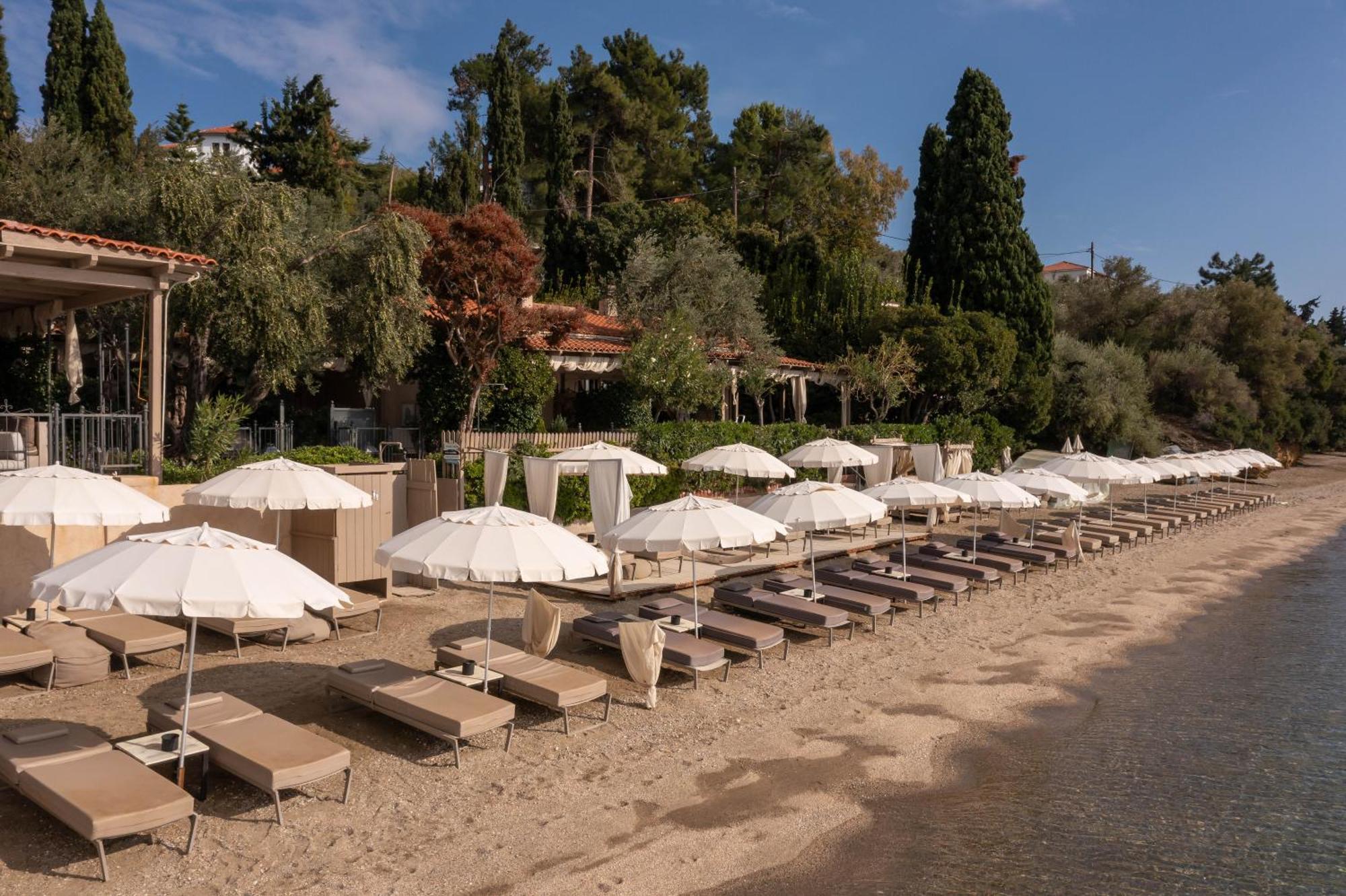Six Keys Hotel Афисос Екстериор снимка